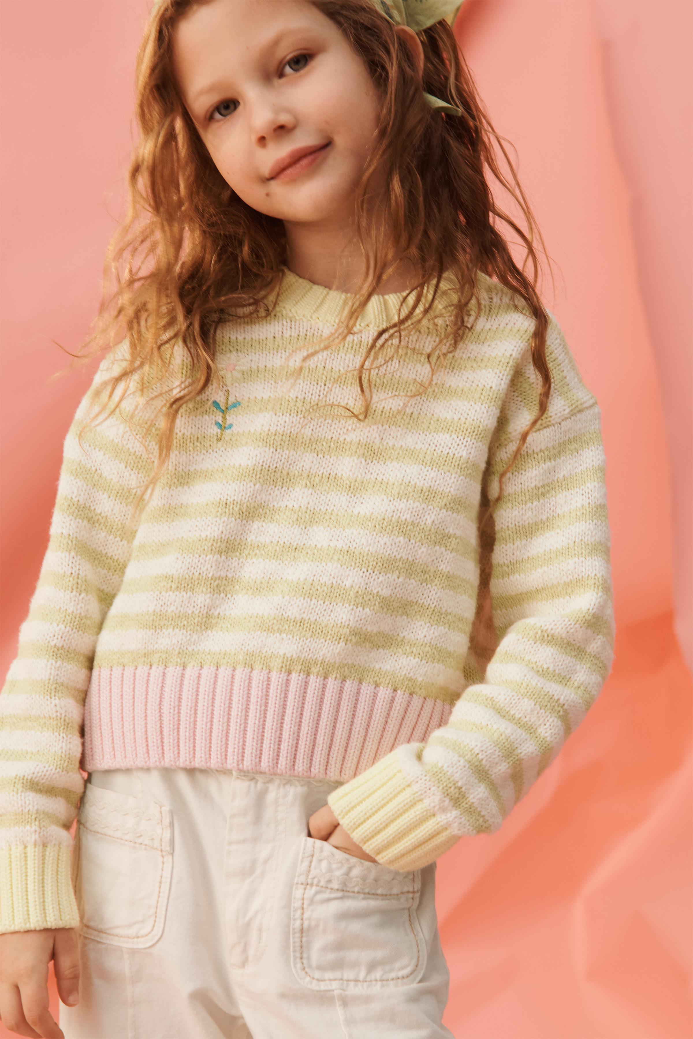 PULL EN MAILLE RAYÉ FLEUR BRODÉE ÉDITION LIMITÉE